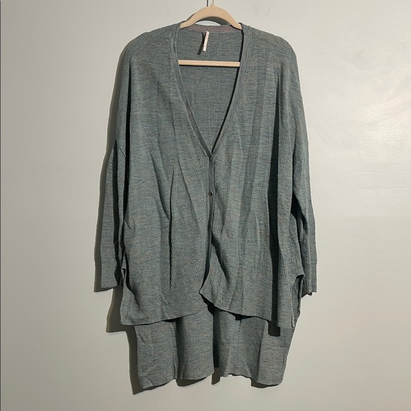 Free People Oversized Cardigan Sweater High Low Snap Closure Size Petite Small - Picture 1 of 13